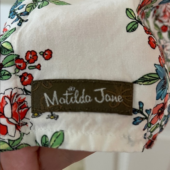 Matilda Jane White Tunic with Floral Accents - Picture 7 of 9